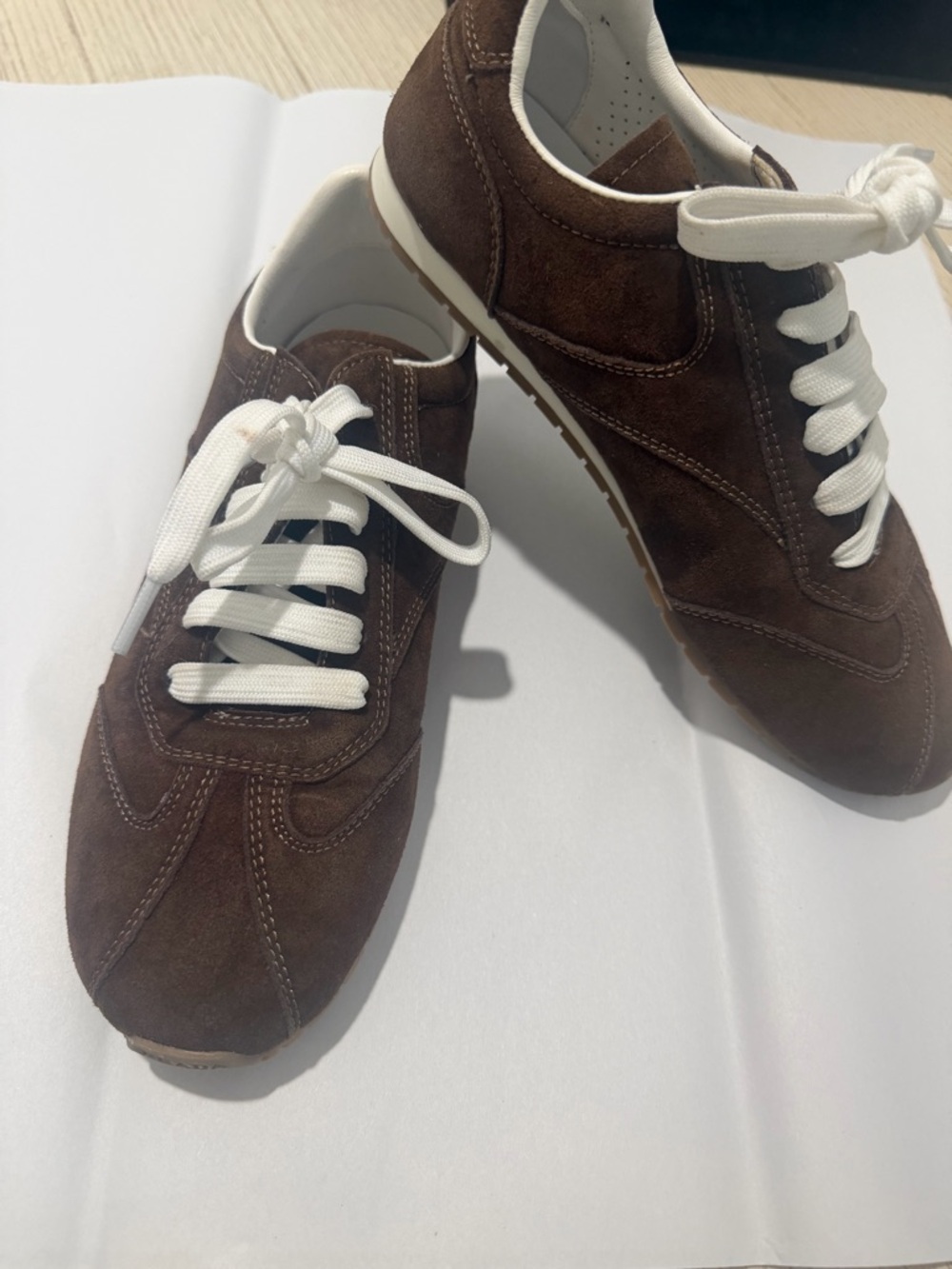 Prada Brown Suede women’s Sneakers with White Laces - Picture 6 of 13
